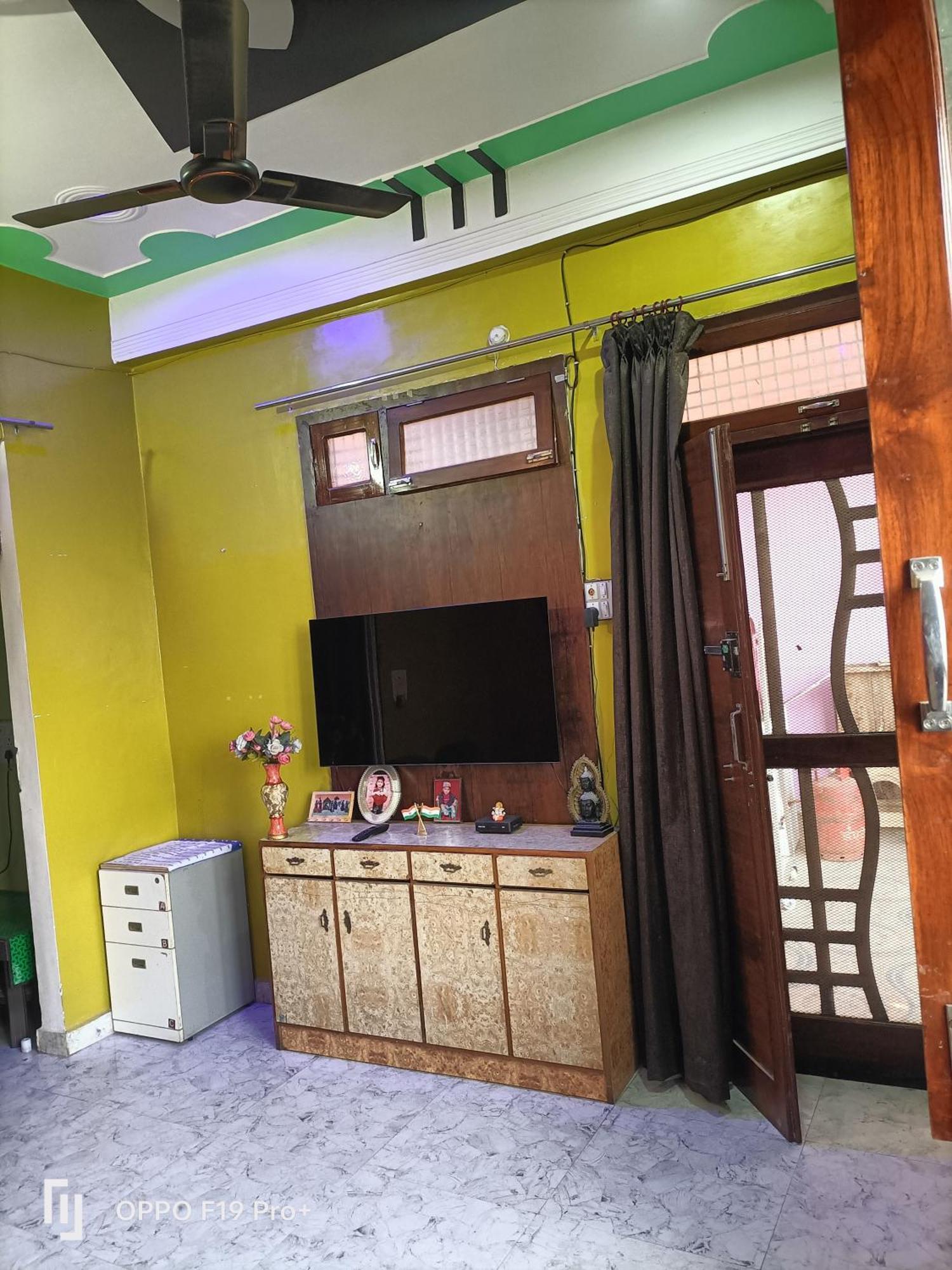 Shri Ram Sharnam Hotel Ayodhya Ngoại thất bức ảnh